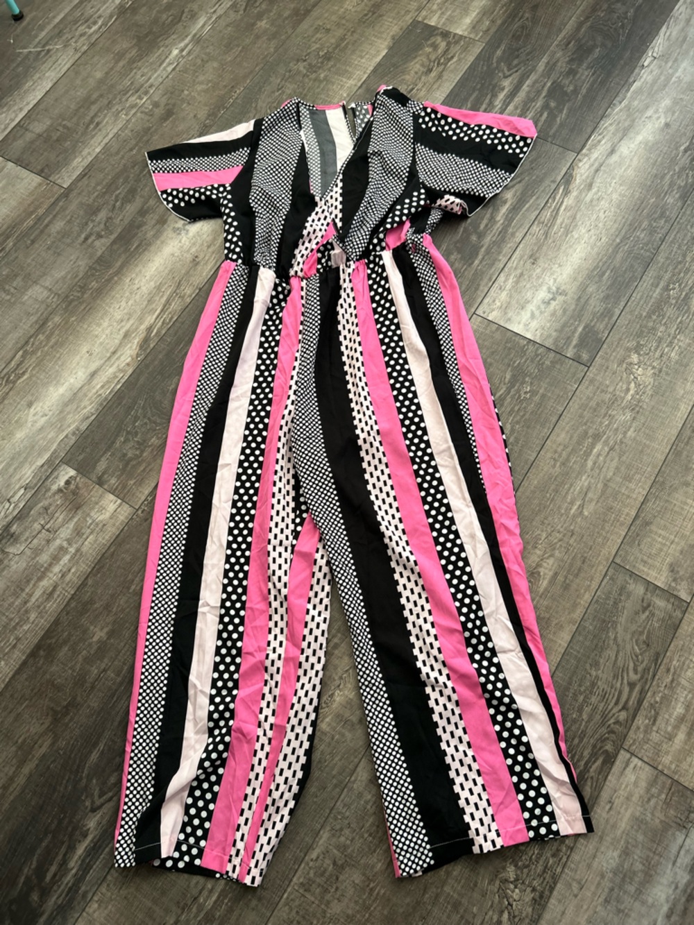 Striped Wide-Leg Jumpsuit. Size Large. BP2